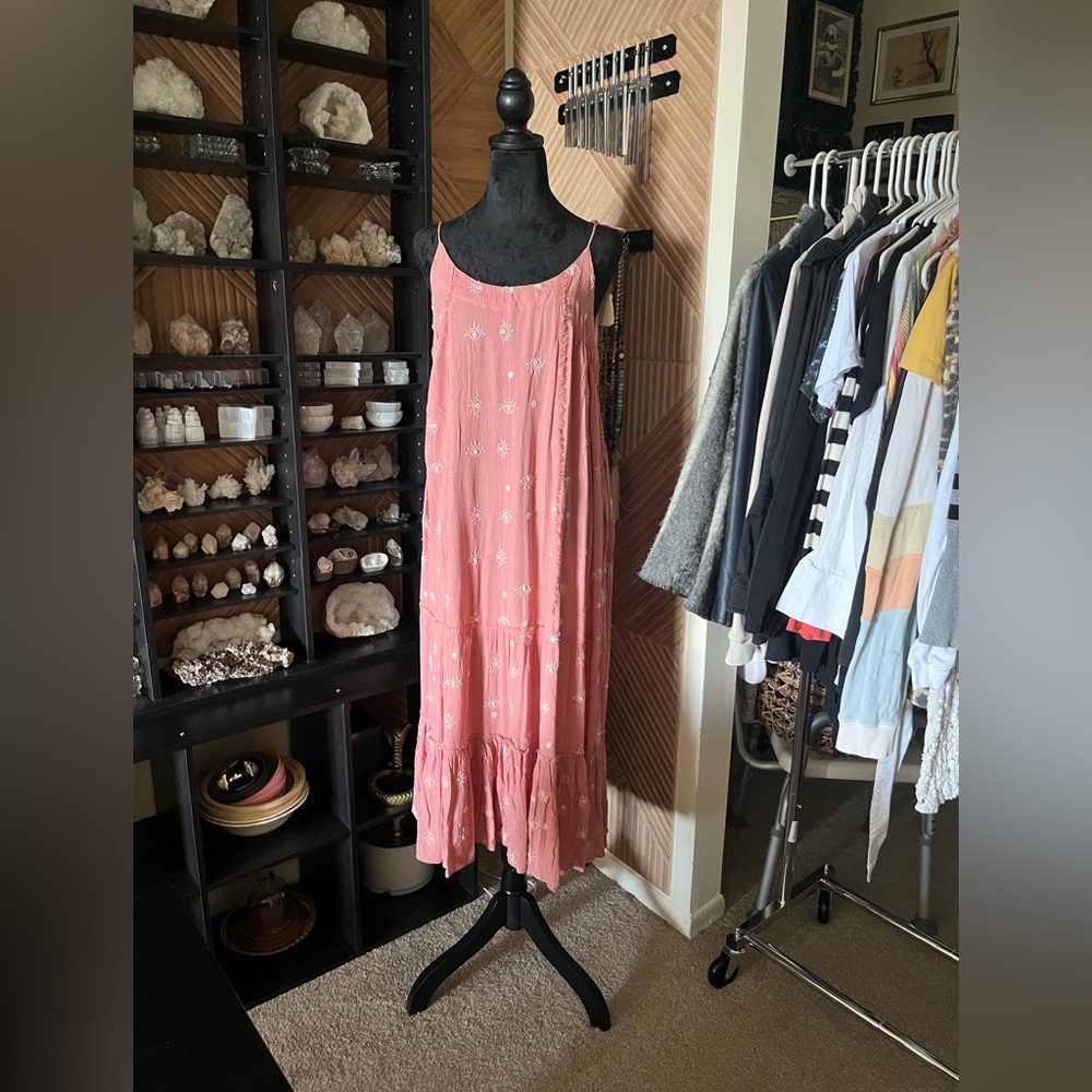 Evil Eye Embroidered Pink and White Flowy Summer Maxi Dress size M